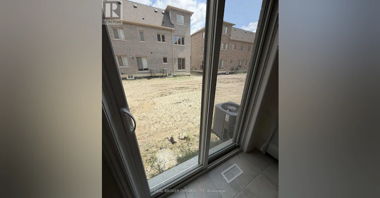 22 Brethet Heights, New Tecumseth, ON, L0G 1A0 - 7