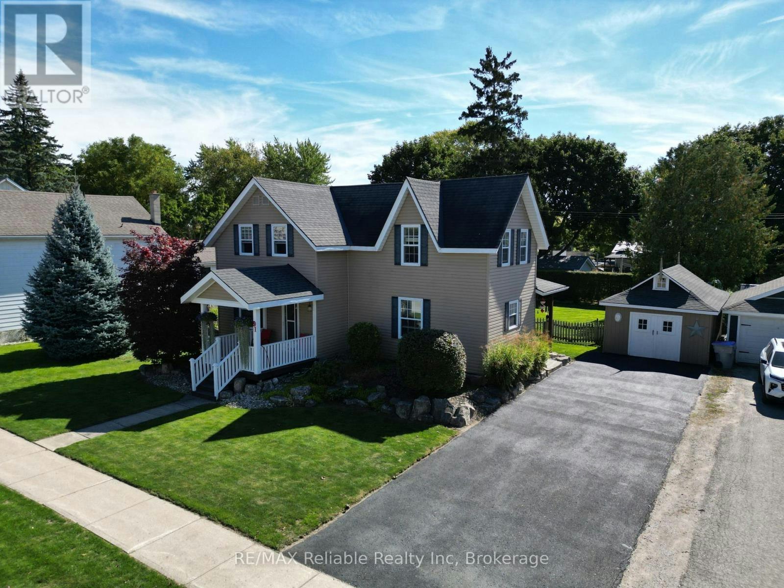 91 King Street, Bluewater, ON, N0M 1X0