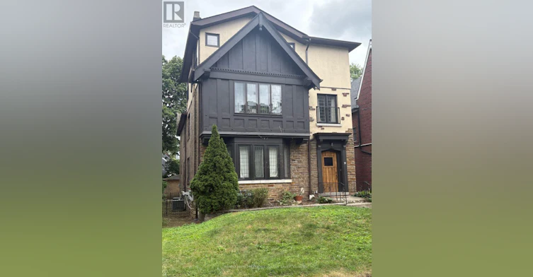 UPPER-39 Whitehall Road, Toronto, ON, M4W 2C5