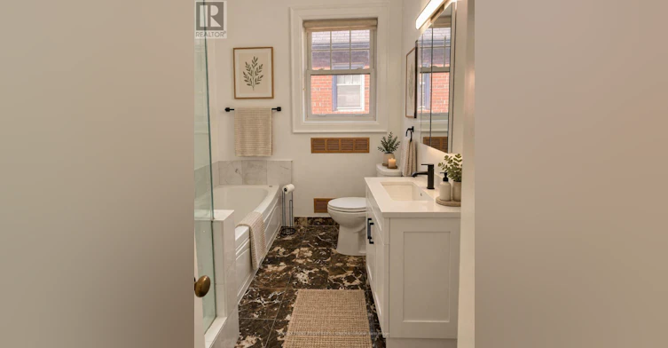 UPPER-39 Whitehall Road, Toronto, ON, M4W 2C5 - 8