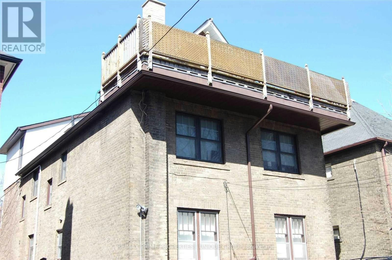 UPPER-39 Whitehall Road, Toronto, ON, M4W 2C5 - 12