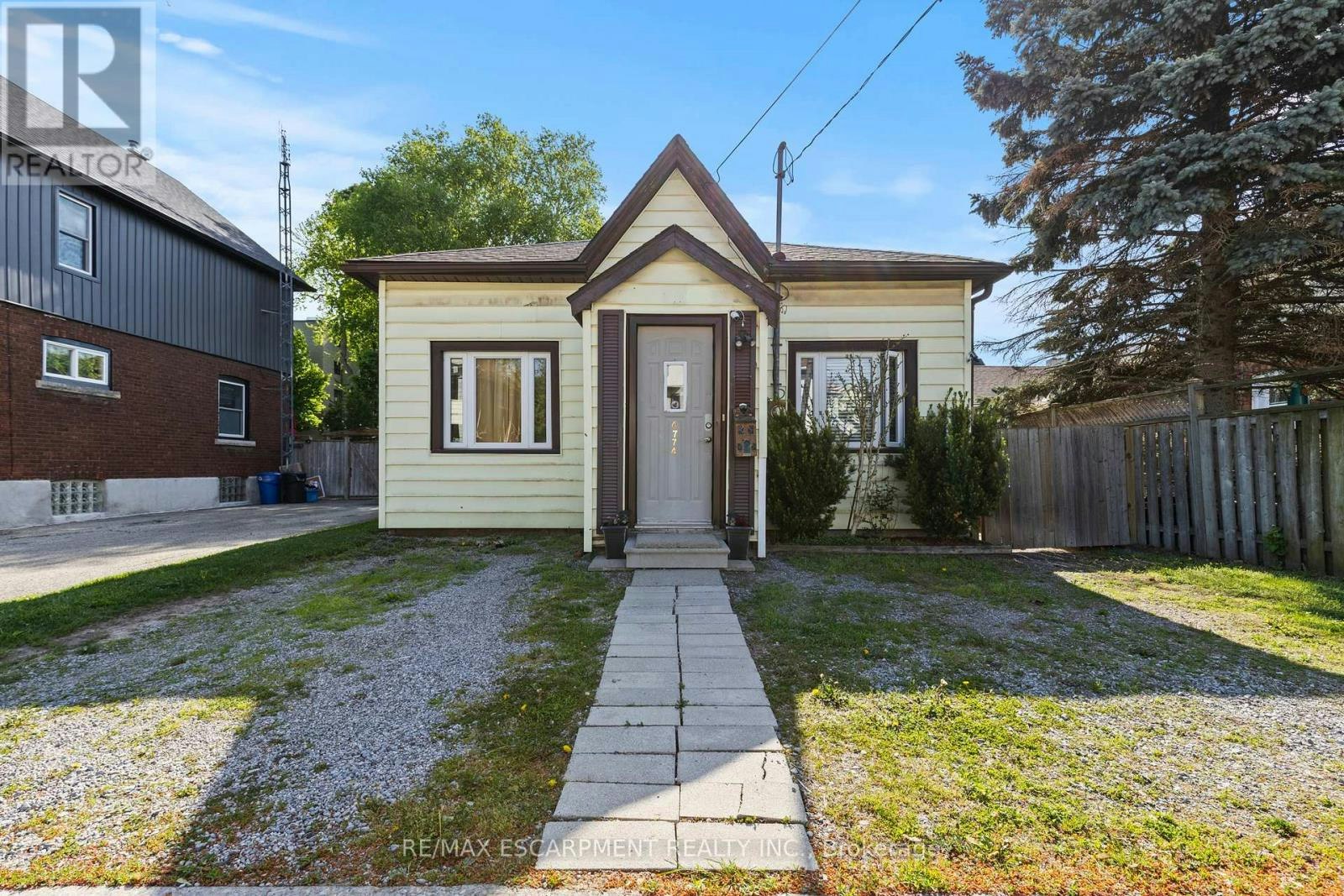 4774 Saint Clair Avenue, Niagara Falls, ON, L2E 3T1
