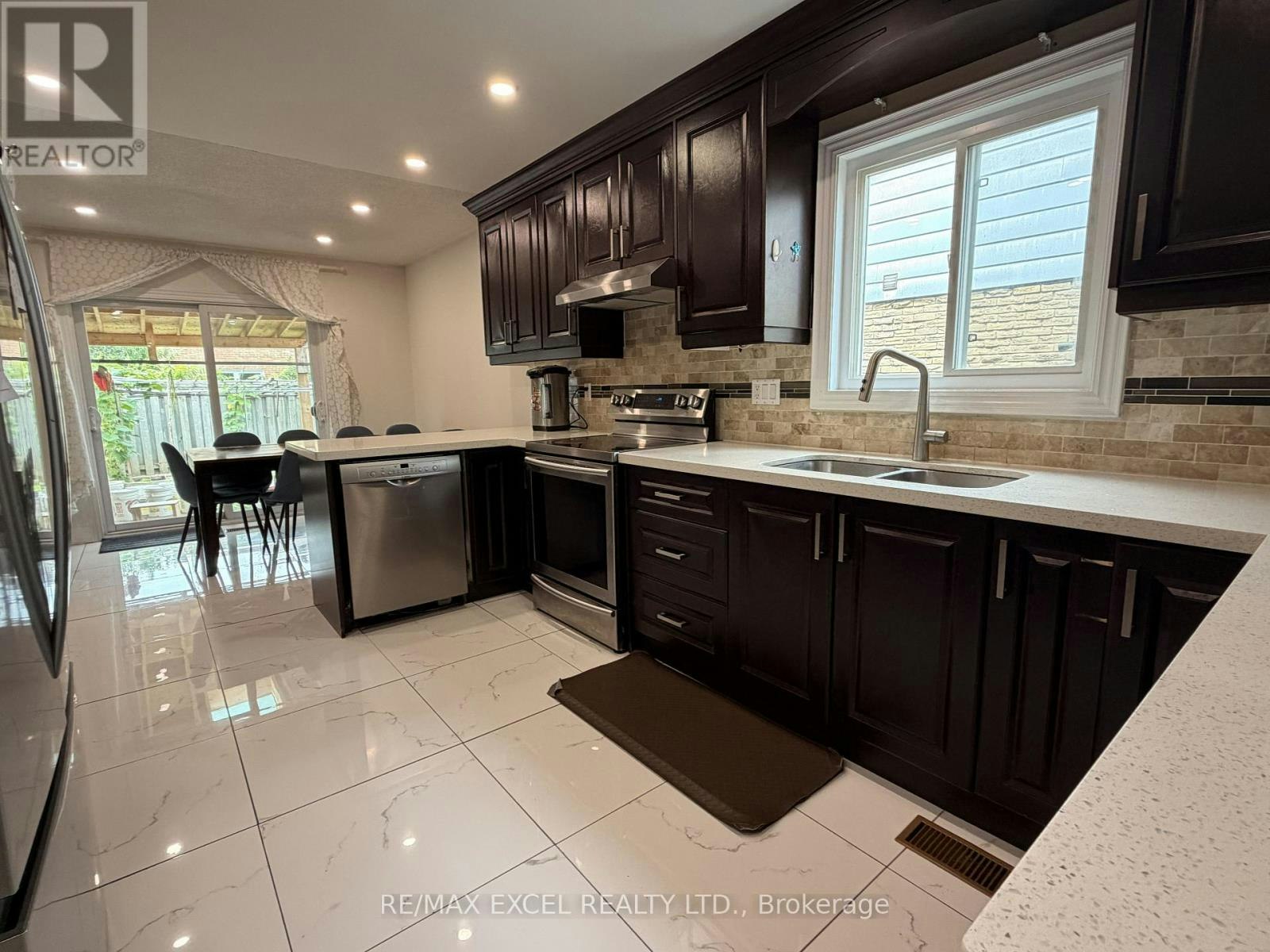50 Shootfield Crescent, Toronto, ON, M1S 4E2 - 10