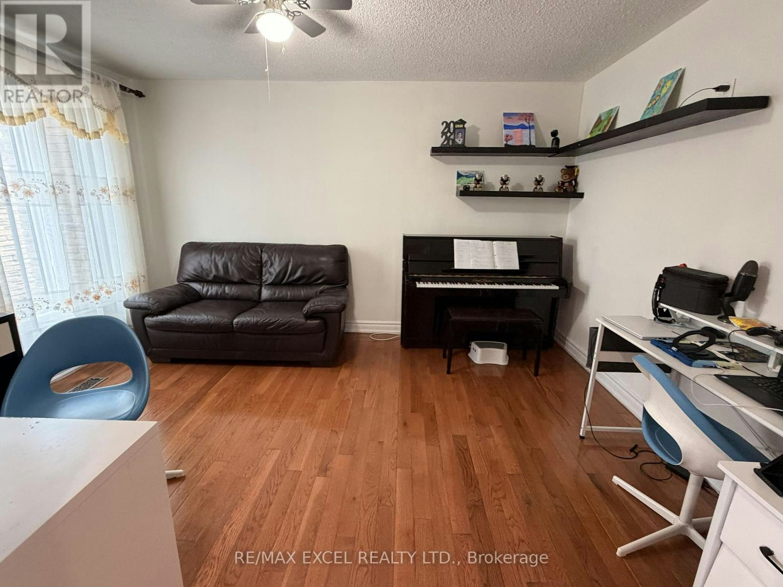 50 Shootfield Crescent, Toronto, ON, M1S 4E2 - 11