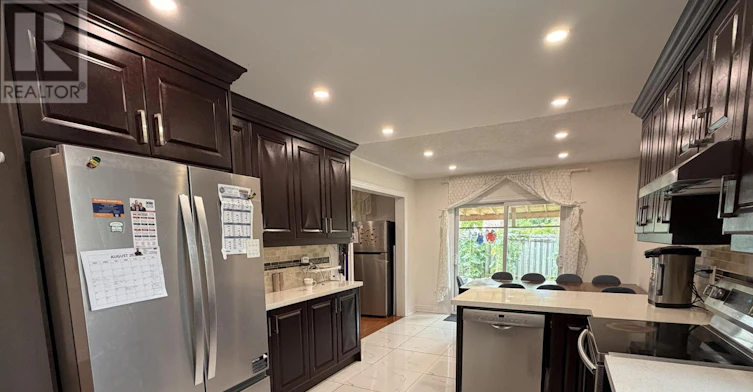 50 Shootfield Crescent, Toronto, ON, M1S 4E2 - 9