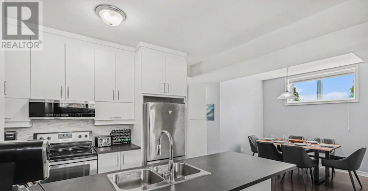 4-251 Capri Avenue, Russell, ON, K0A 1W0 - 14