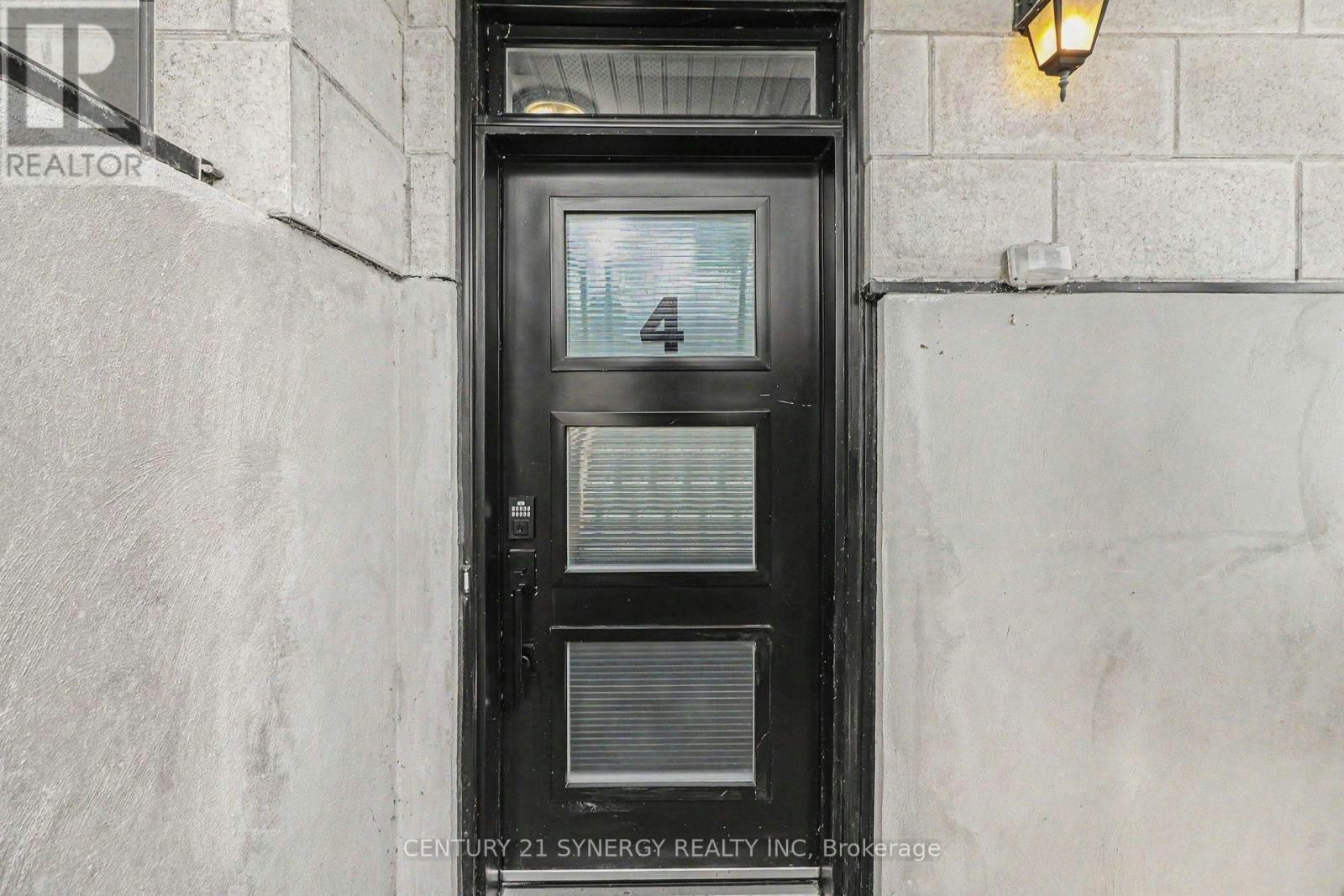 4-251 Capri Avenue, Russell, ON, K0A 1W0 - 5