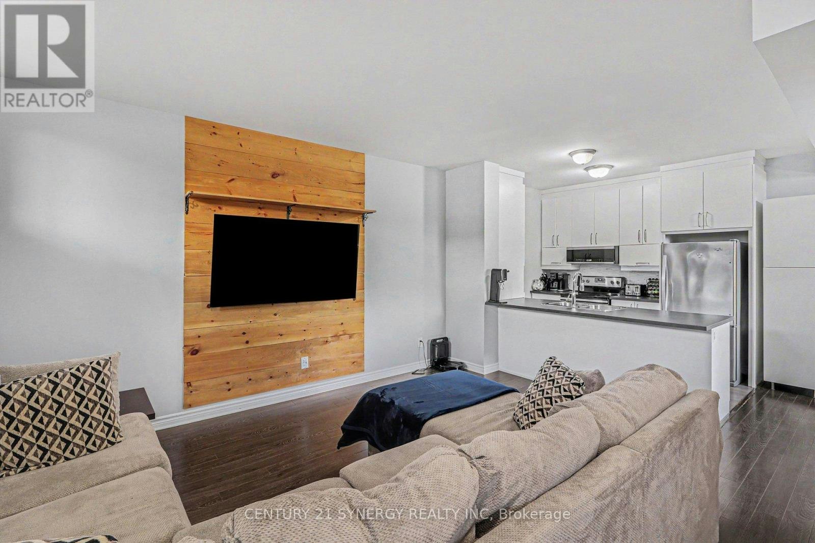 4-251 Capri Avenue, Russell, ON, K0A 1W0 - 8