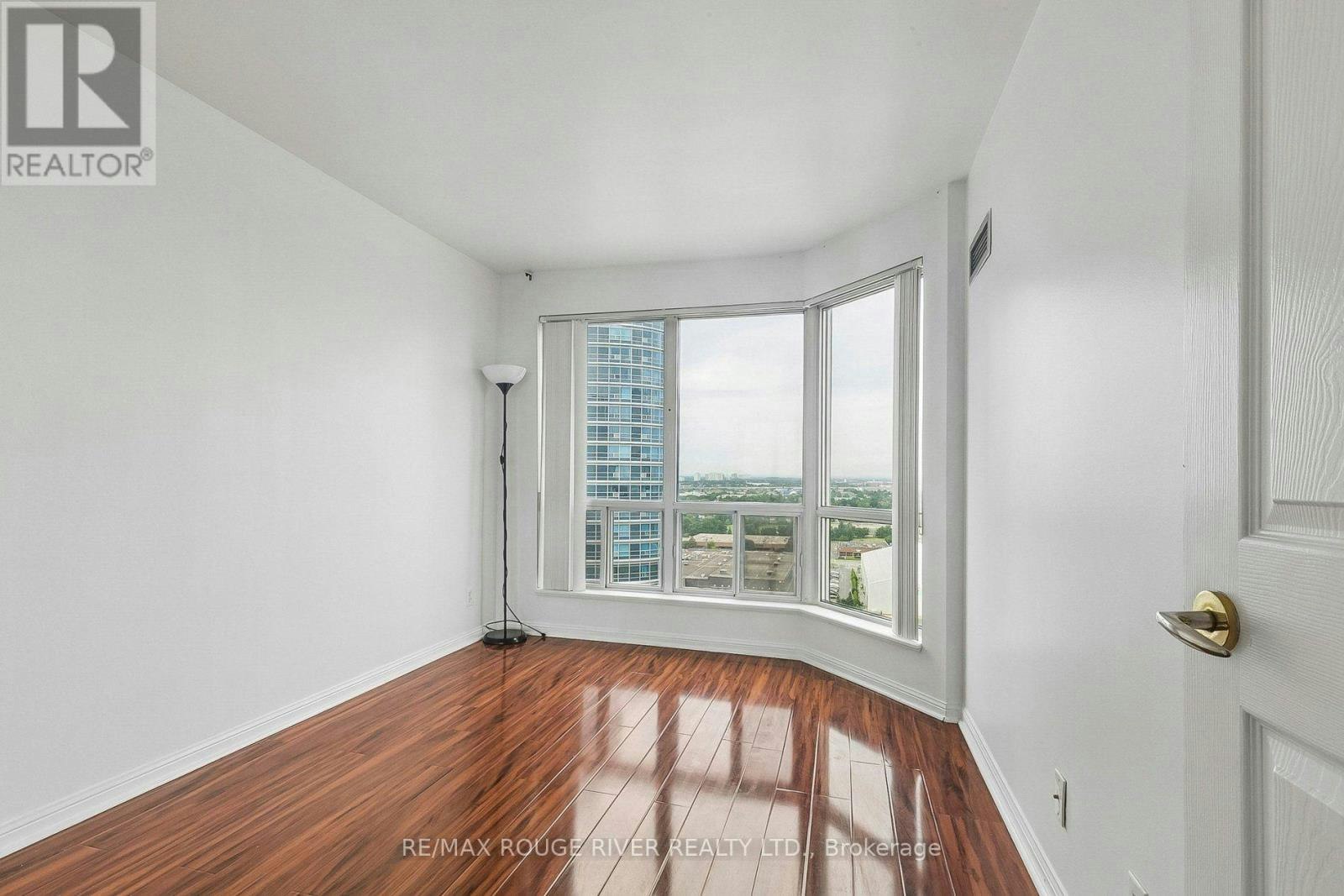2301-1 Lee Centre Drive, Toronto, ON, M1H 3J2 - 2
