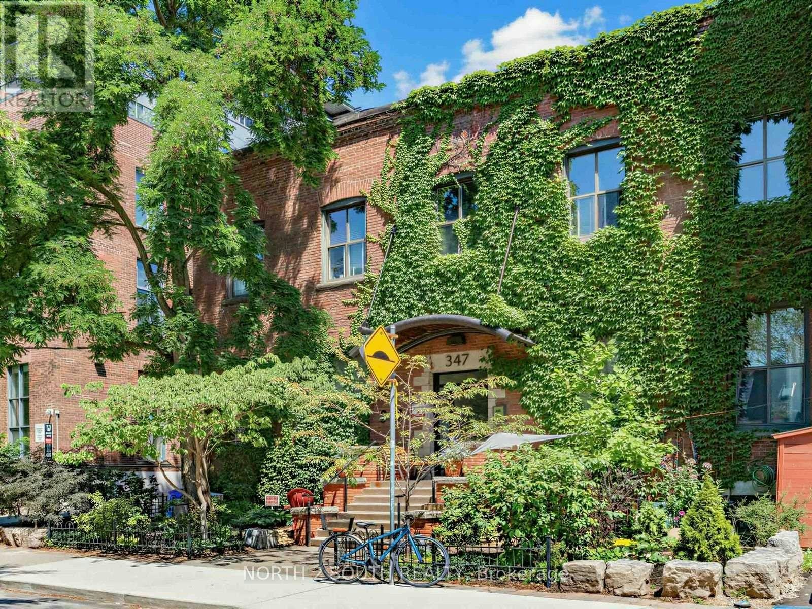 123-347 Sorauren Avenue, Toronto, ON, M6R 2G5