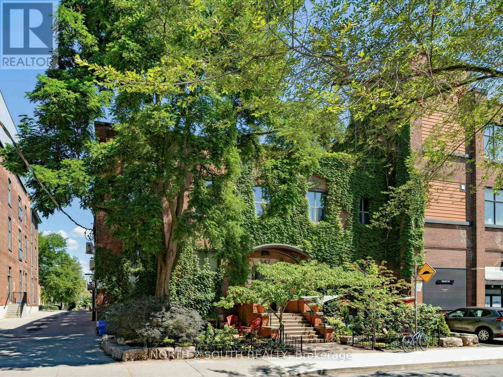 123-347 Sorauren Avenue, Toronto, ON, M6R 2G5 - 2