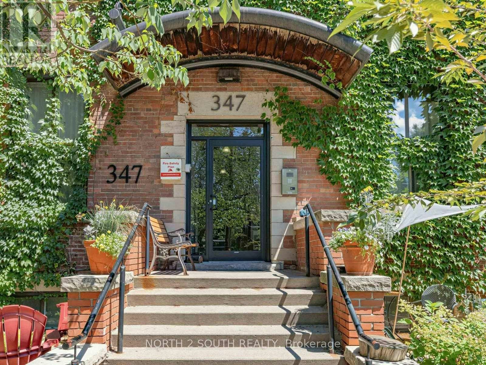 123-347 Sorauren Avenue, Toronto, ON, M6R 2G5 - 3