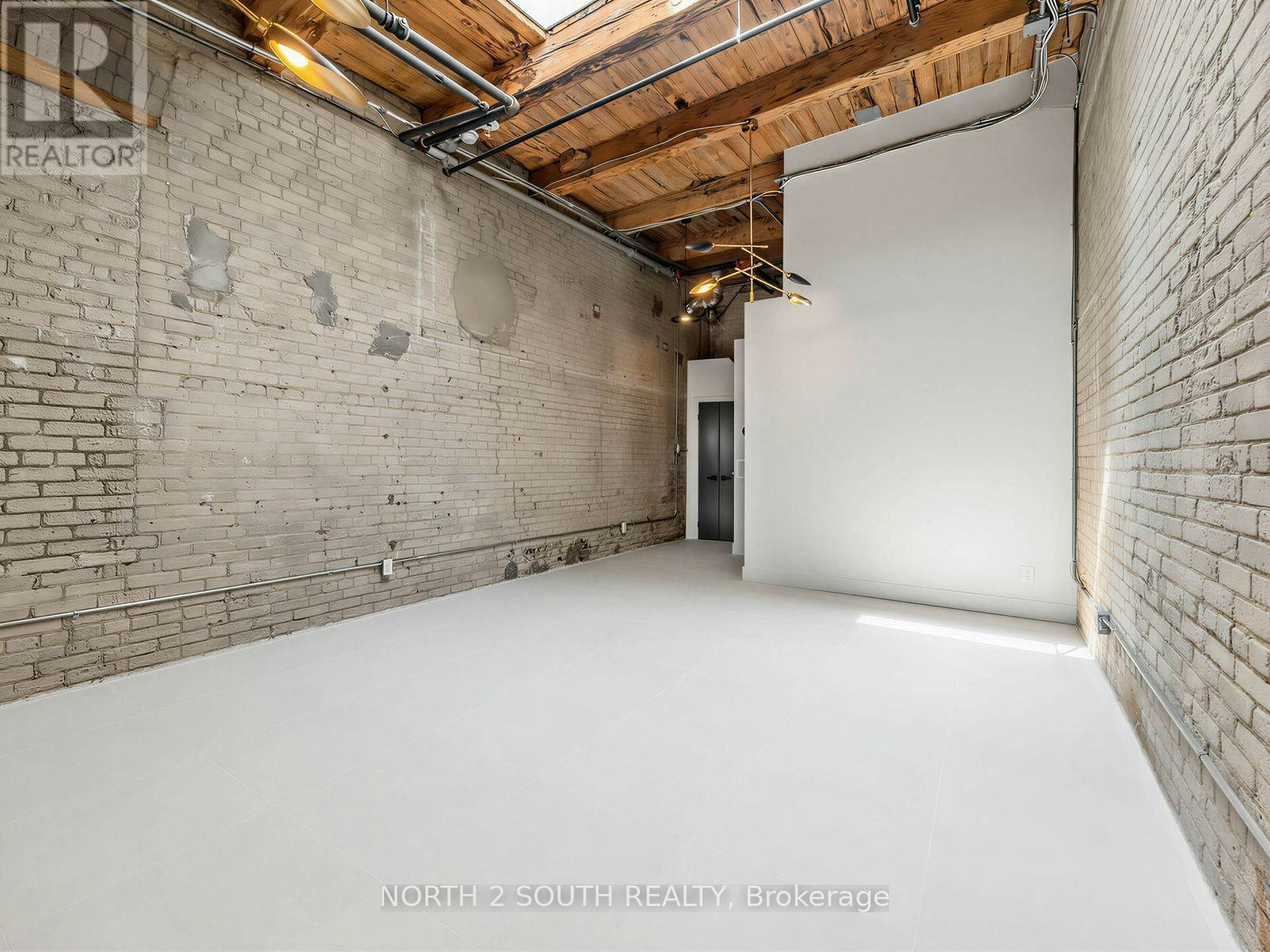 123-347 Sorauren Avenue, Toronto, ON, M6R 2G5 - 7