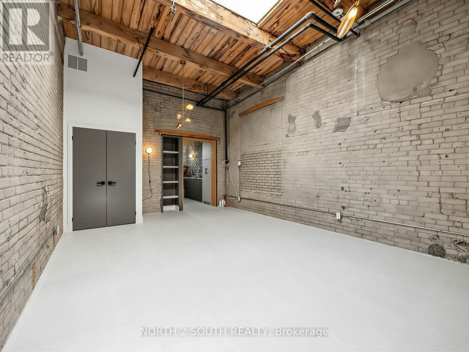 123-347 Sorauren Avenue, Toronto, ON, M6R 2G5 - 6