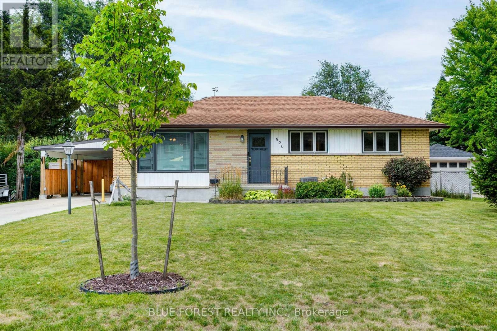 926 Eagle Crescent, London, ON, N5Z 3H7
