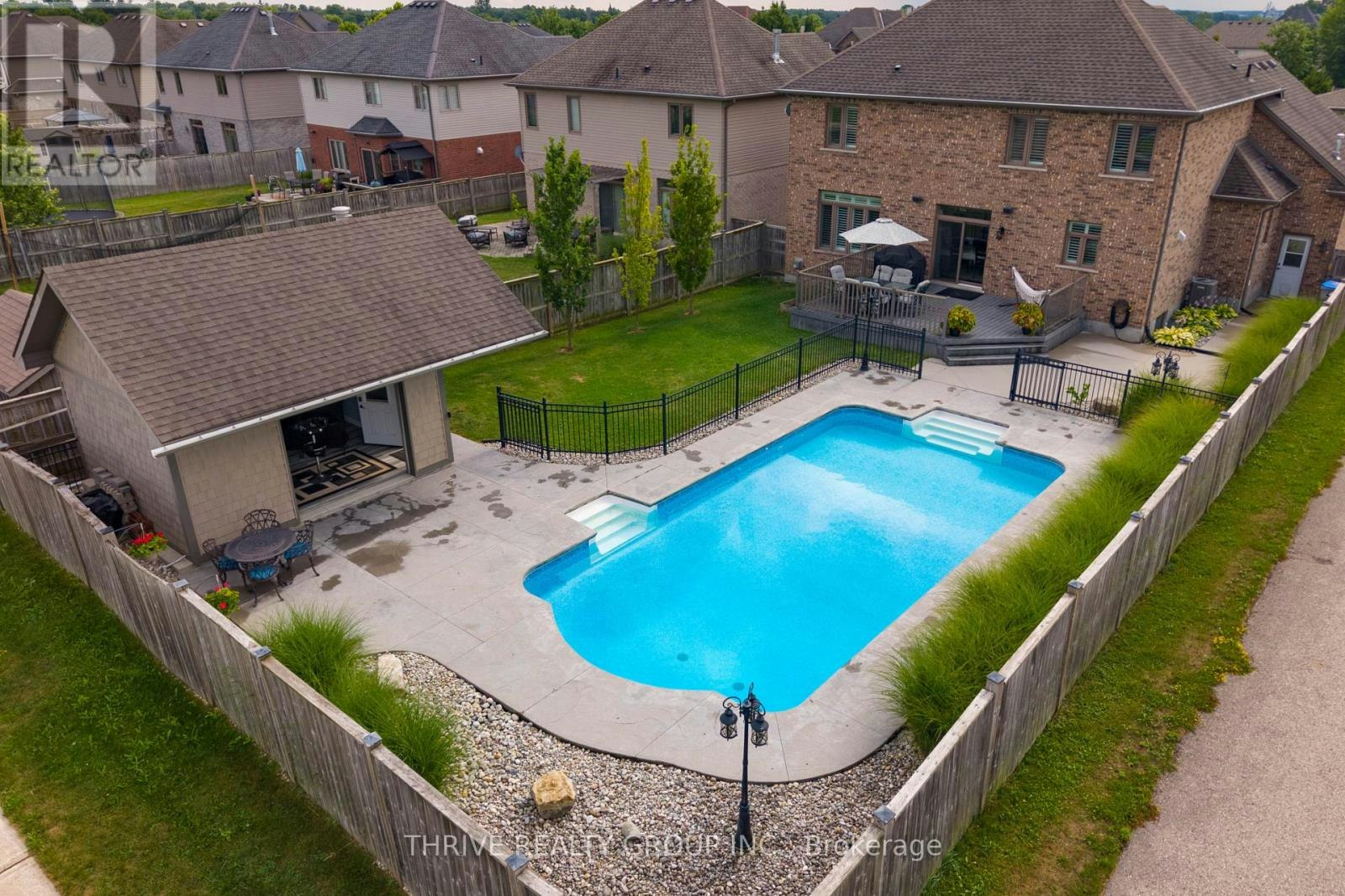 12 Ashwood Crescent, Komoka, ON, N0M 2A0 - 34