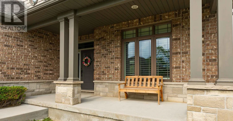 12 Ashwood Crescent, Komoka, ON, N0M 2A0 - 2
