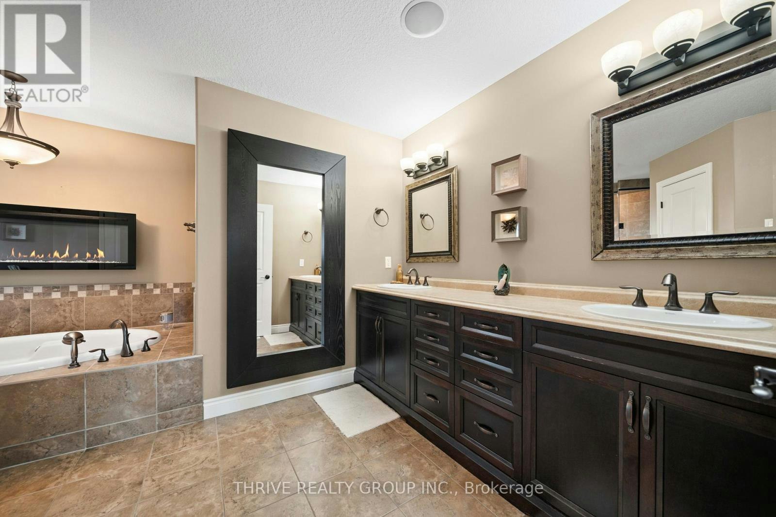 12 Ashwood Crescent, Komoka, ON, N0M 2A0 - 21