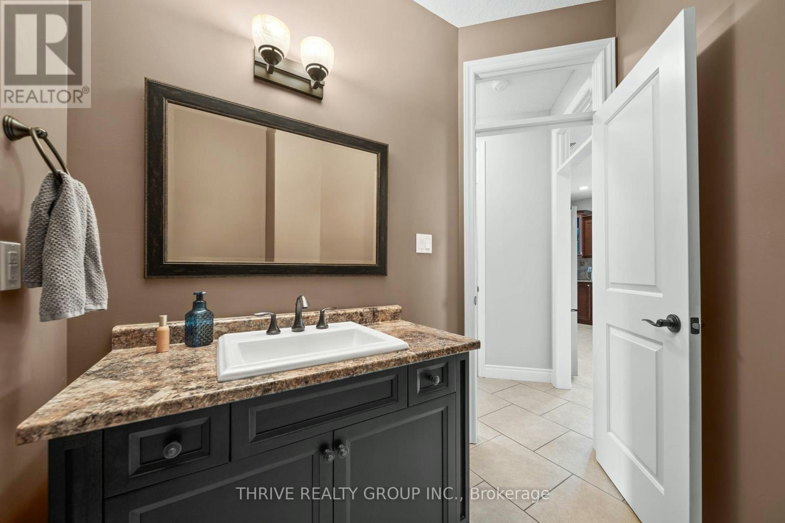 12 Ashwood Crescent, Komoka, ON, N0M 2A0 - 14