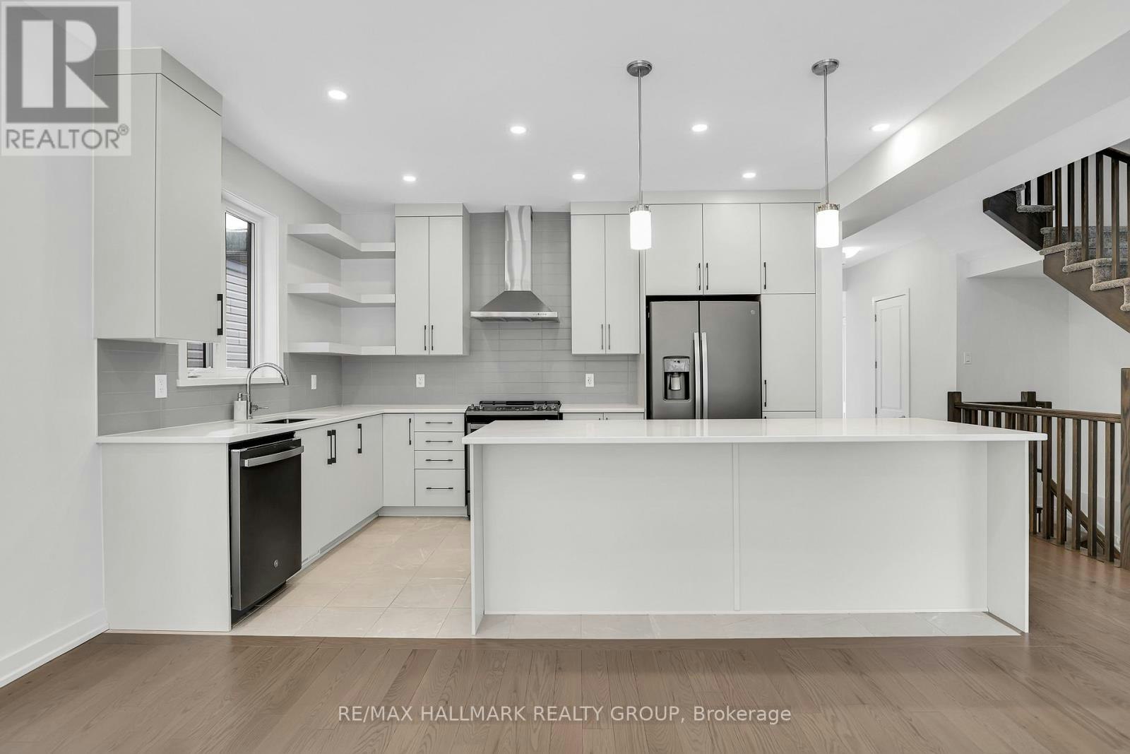 441 Turmeric Court, Ottawa, ON, K2S 2X8 - 8