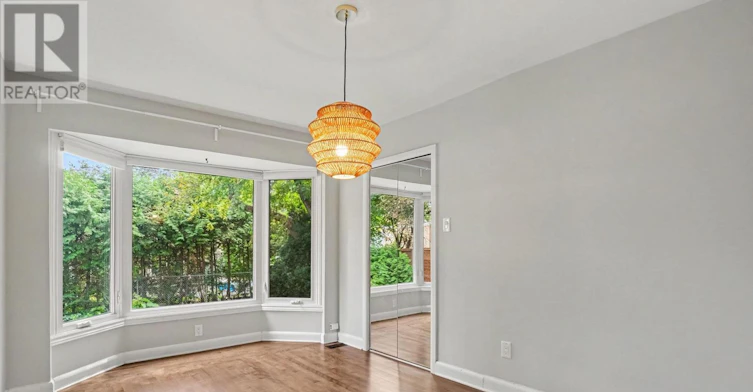 524 Penhill Avenue, Ottawa, ON, K1G 0V6 - 7