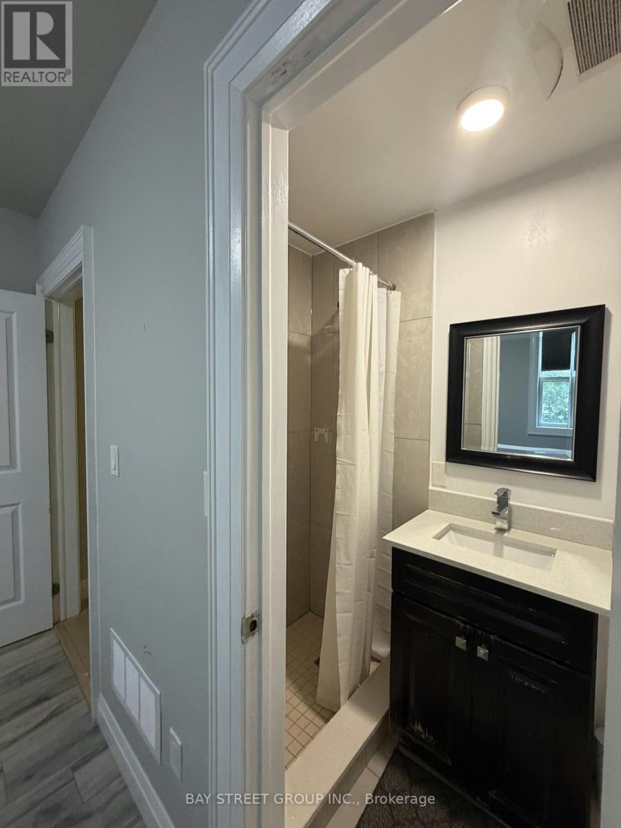 MAIN And Lower 33 Dalton Road, Toronto, ON, M5R 2Y8 - 3