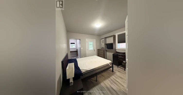 MAIN And Lower 33 Dalton Road, Toronto, ON, M5R 2Y8 - 6