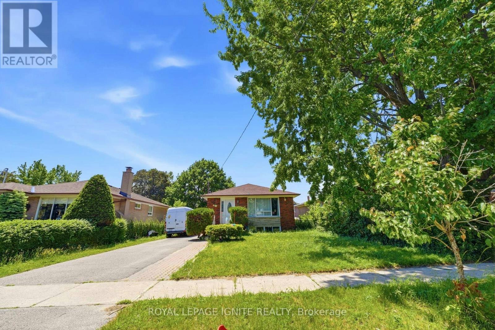 BSMT-18 Gloaming Drive, Toronto, ON, M1E 2Z3