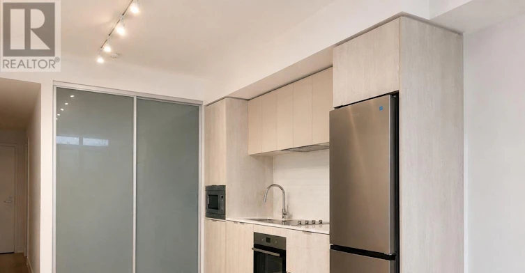 1410-86 Dundas Street E, Mississauga, ON, L5A 1W4 - 2
