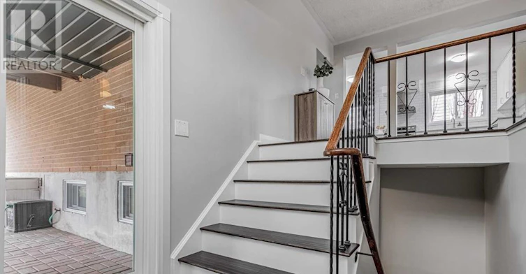 13 Brookland Drive W, Brampton, ON, L6T 2M4 - 3