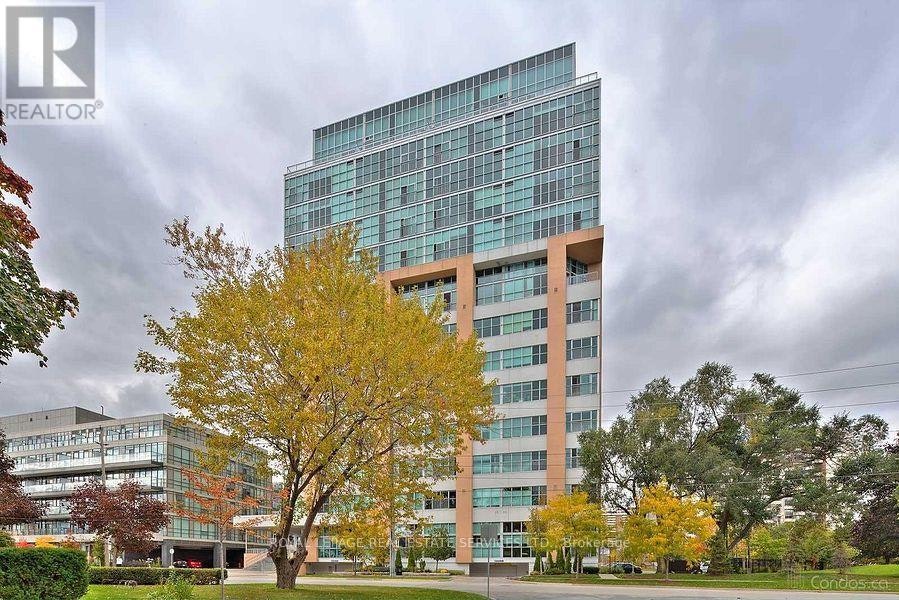 316-2 Fieldway Road, Toronto, ON, M8Z 3L1