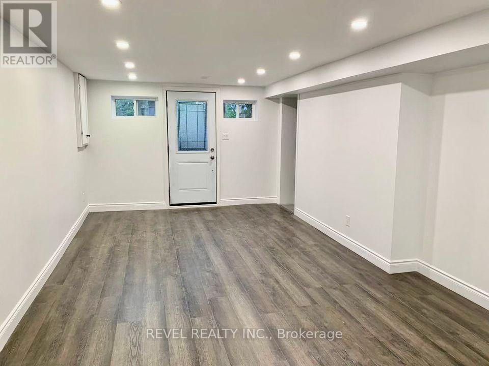 LOWER-636 Scarlett Road S, Toronto, ON, M9P 2S9 - 3