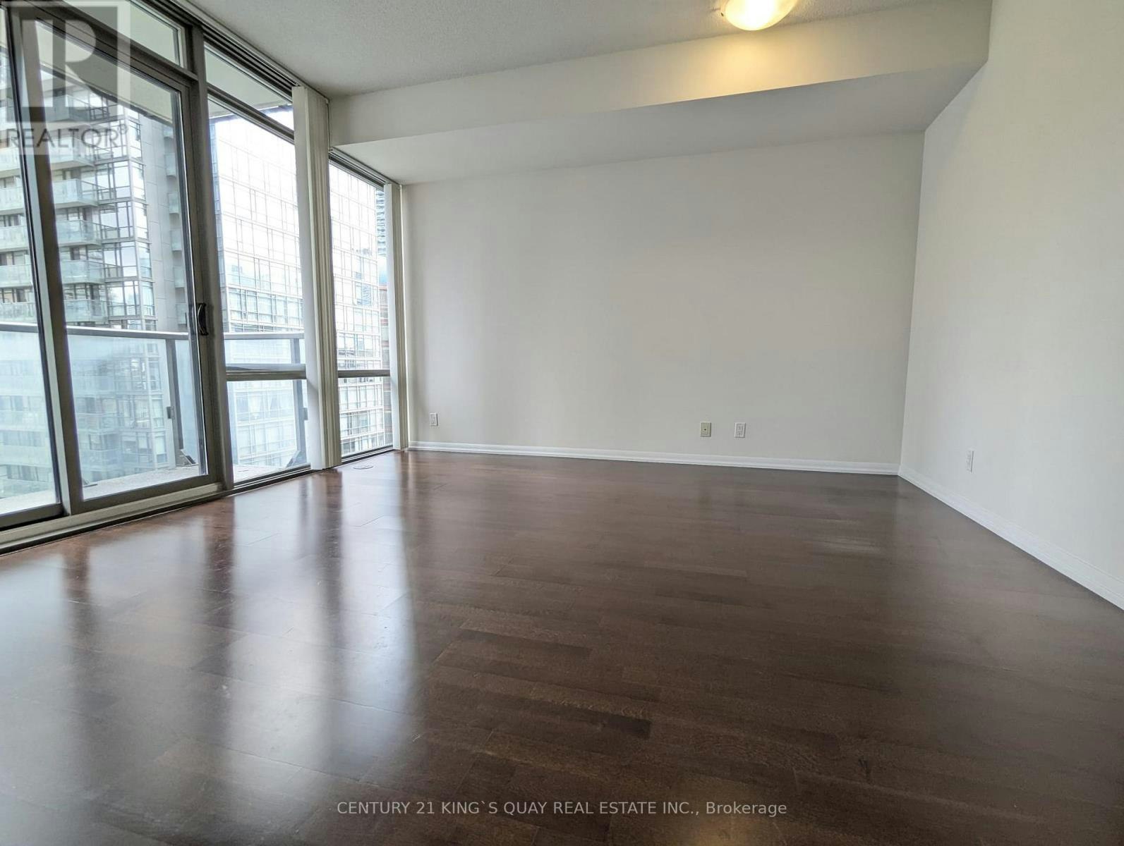 906-832 Bay Street, Toronto, ON, M5S 1Z6 - 4