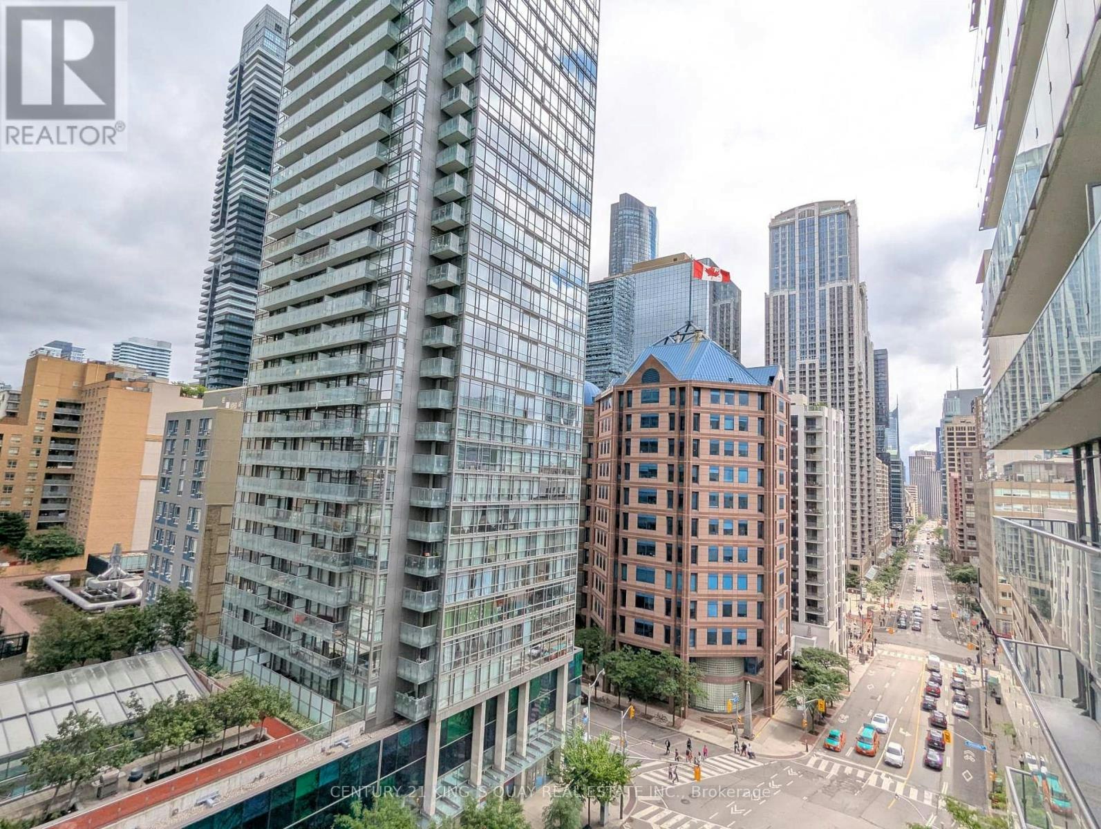 906-832 Bay Street, Toronto, ON, M5S 1Z6
