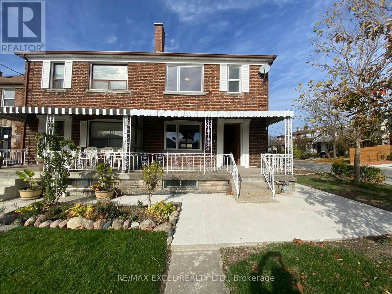 443 Vaughan Road, Toronto, ON, M6C 2P4