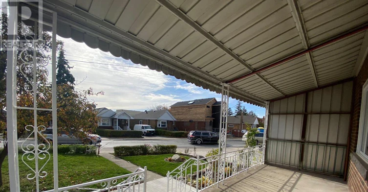 443 Vaughan Road, Toronto, ON, M6C 2P4 - 4
