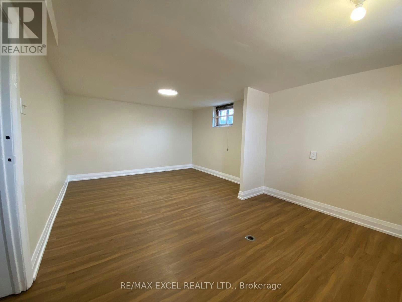 443 Vaughan Road, Toronto, ON, M6C 2P4 - 27