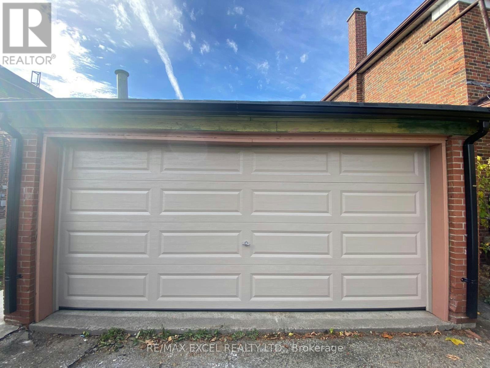 443 Vaughan Road, Toronto, ON, M6C 2P4 - 33