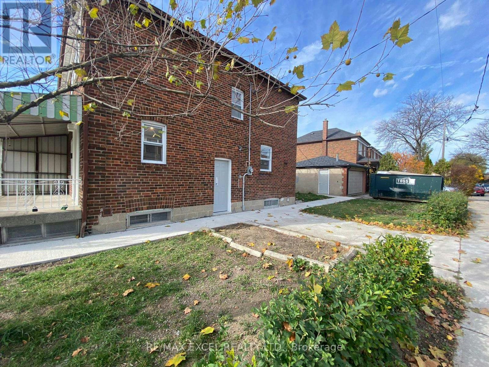 443 Vaughan Road, Toronto, ON, M6C 2P4 - 34