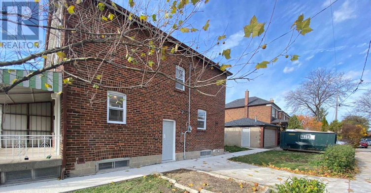443 Vaughan Road, Toronto, ON, M6C 2P4 - 34