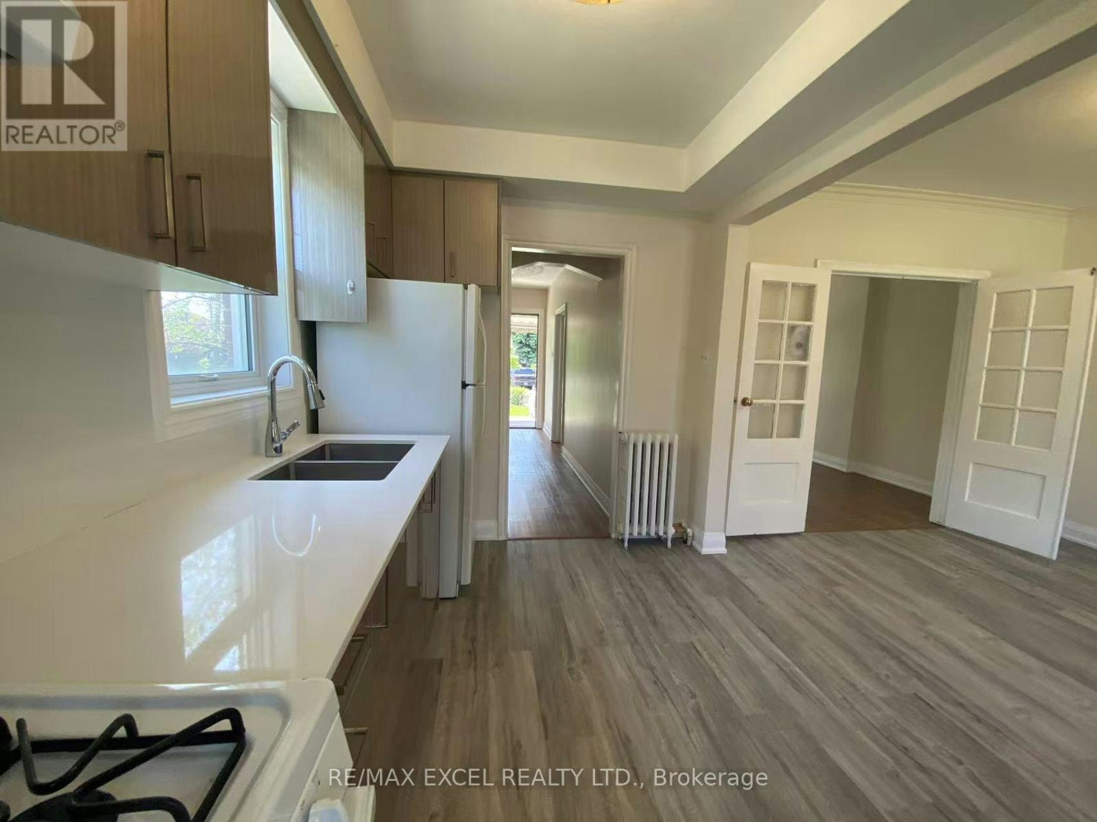 443 Vaughan Road, Toronto, ON, M6C 2P4 - 11