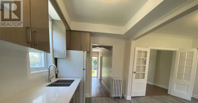 443 Vaughan Road, Toronto, ON, M6C 2P4 - 11
