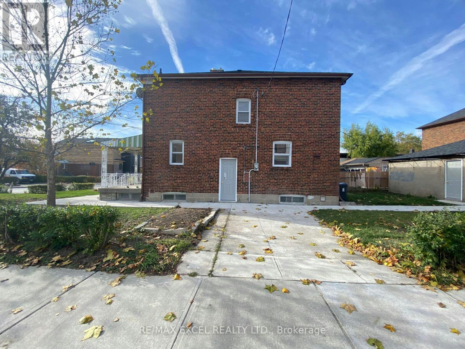 443 Vaughan Road, Toronto, ON, M6C 2P4 - 32