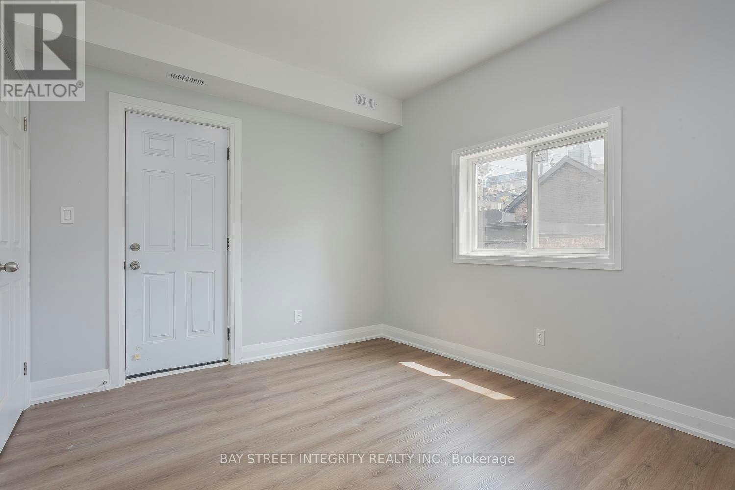 MAIN FLOOR-19 D'arcy Street, Toronto, ON, M5T 1J8 - 13