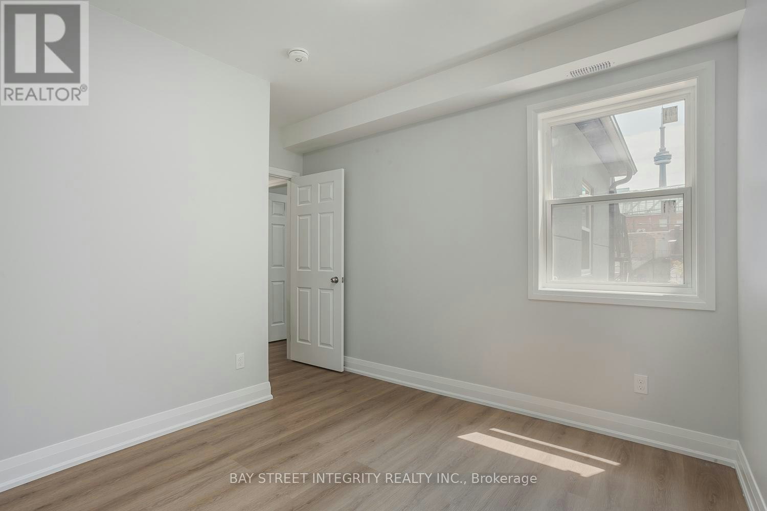 MAIN FLOOR-19 D'arcy Street, Toronto, ON, M5T 1J8 - 8