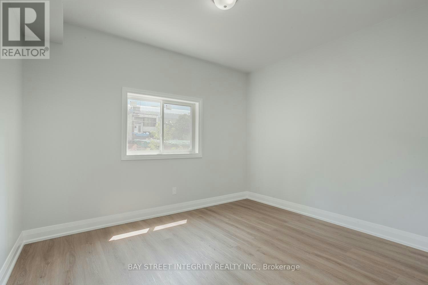 MAIN FLOOR-19 D'arcy Street, Toronto, ON, M5T 1J8 - 12