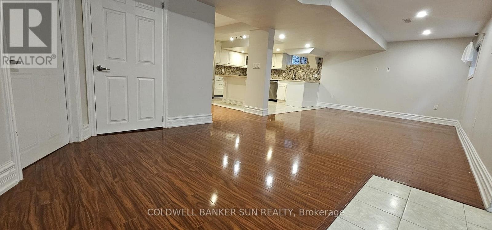 44 Skywood Drive, Richmond Hill, ON, L4E 4L2 - 2