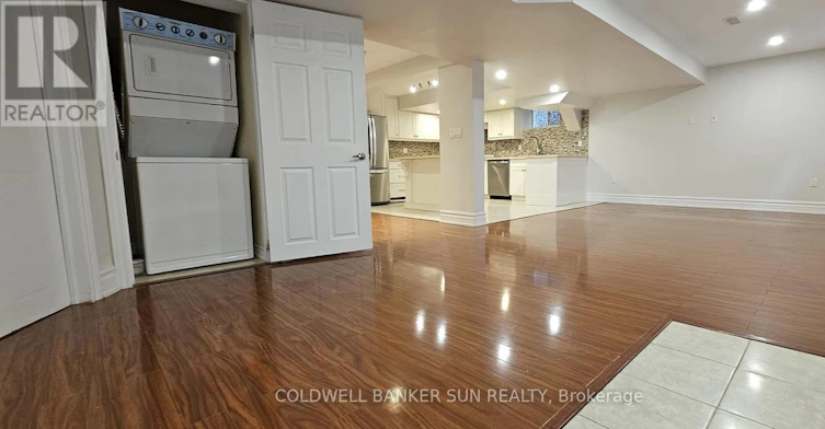 44 Skywood Drive, Richmond Hill, ON, L4E 4L2 - 4