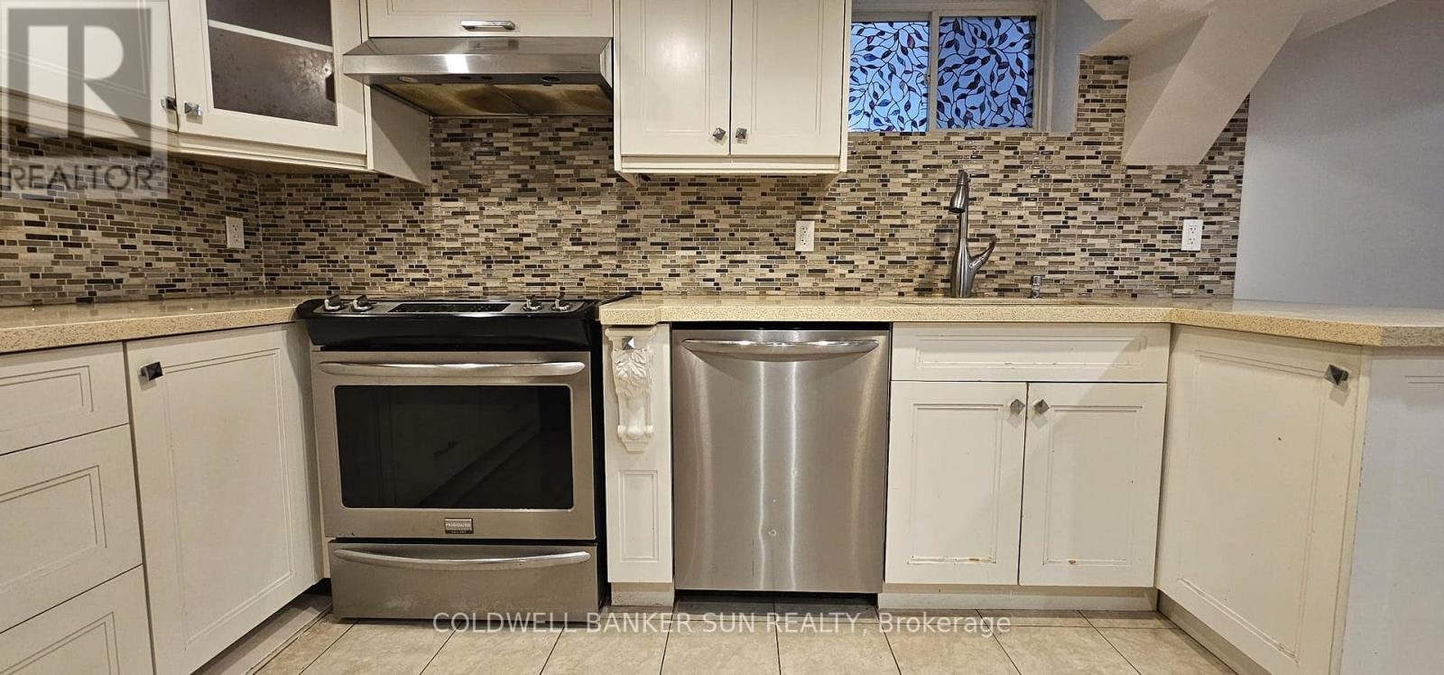 44 Skywood Drive, Richmond Hill, ON, L4E 4L2 - 6