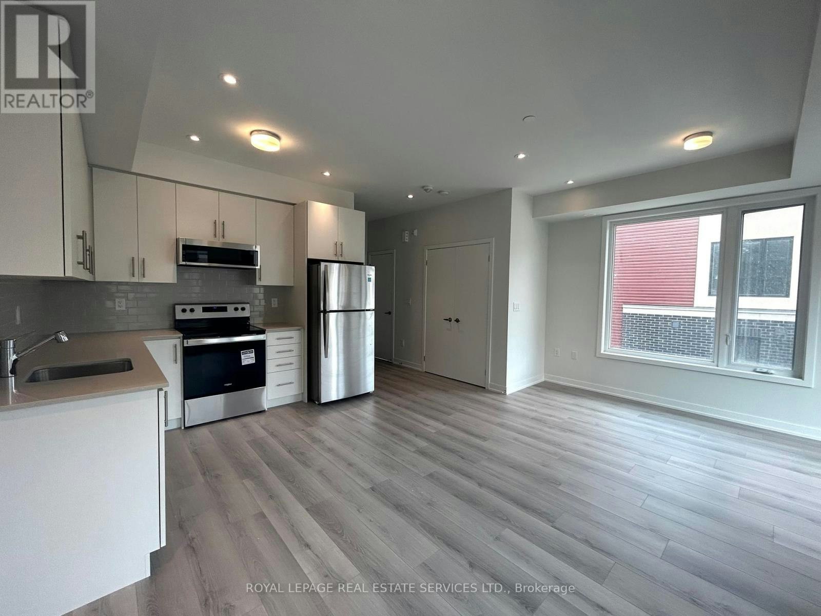 18-3405 Ridgeway Drive E, Mississauga, ON, L5L 0B9